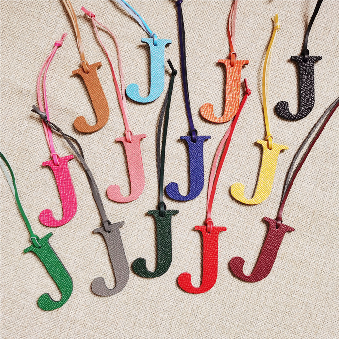 English Letter H I J K L M N A - огляд і ціна Monogram Keychain Leather